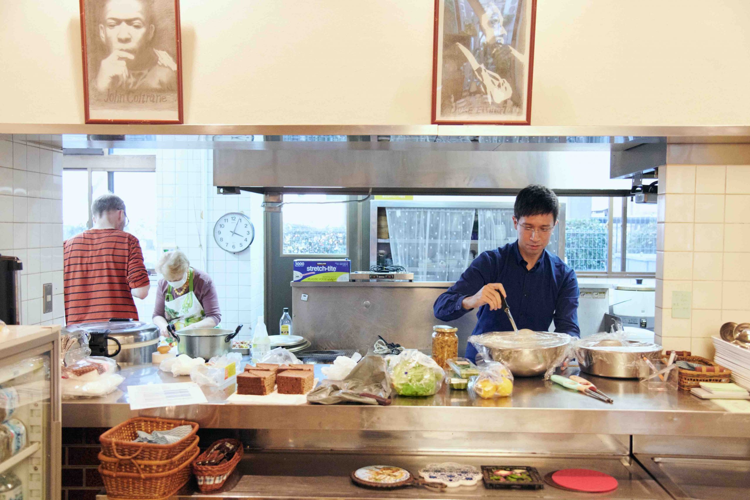 「ダイニングルームテイルズ」 アーティストによるスローライフな食卓