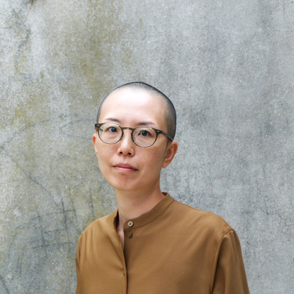 ユニ・ホン・シャープ